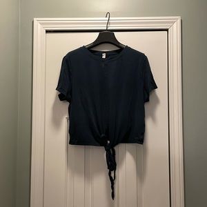 Lululemon navy top